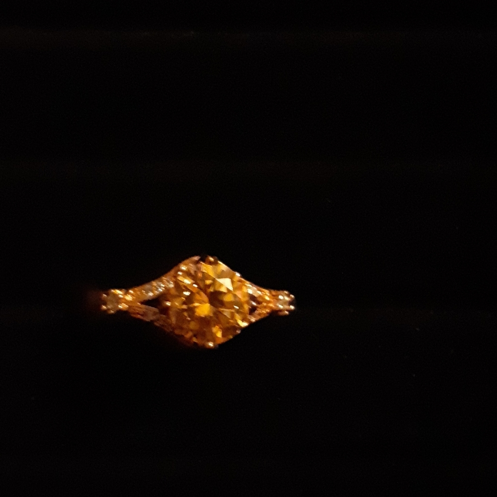 Nwot rose gold ring